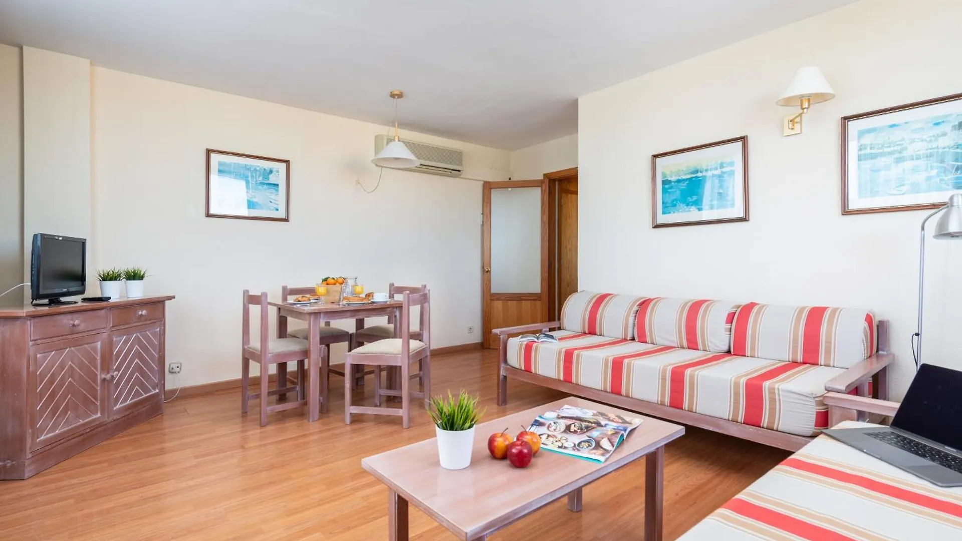 Sunset 1 Room Apartment Carlos V Alcudia  0*, Alcudia (Mallorca)